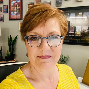 Meet your Posher, Lori